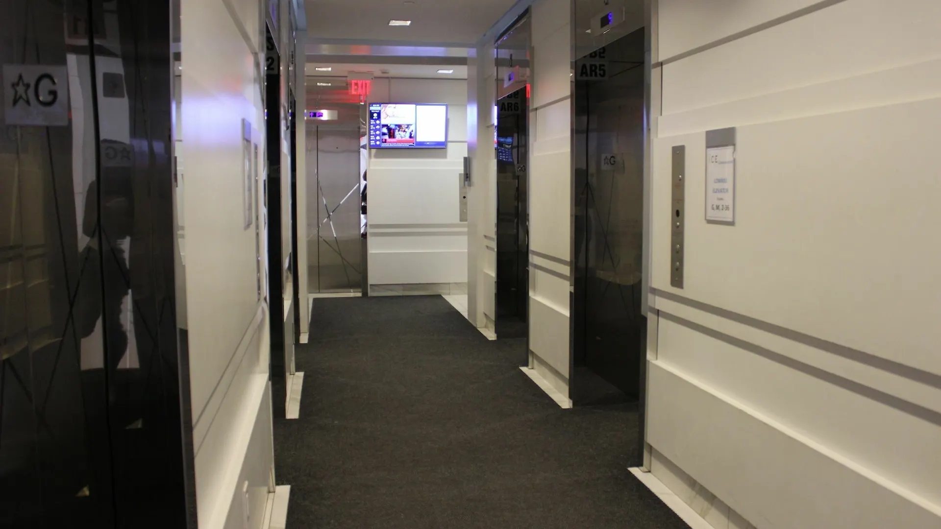 The Corporate Suites - Ice Condos Toronto 4*,  Canada