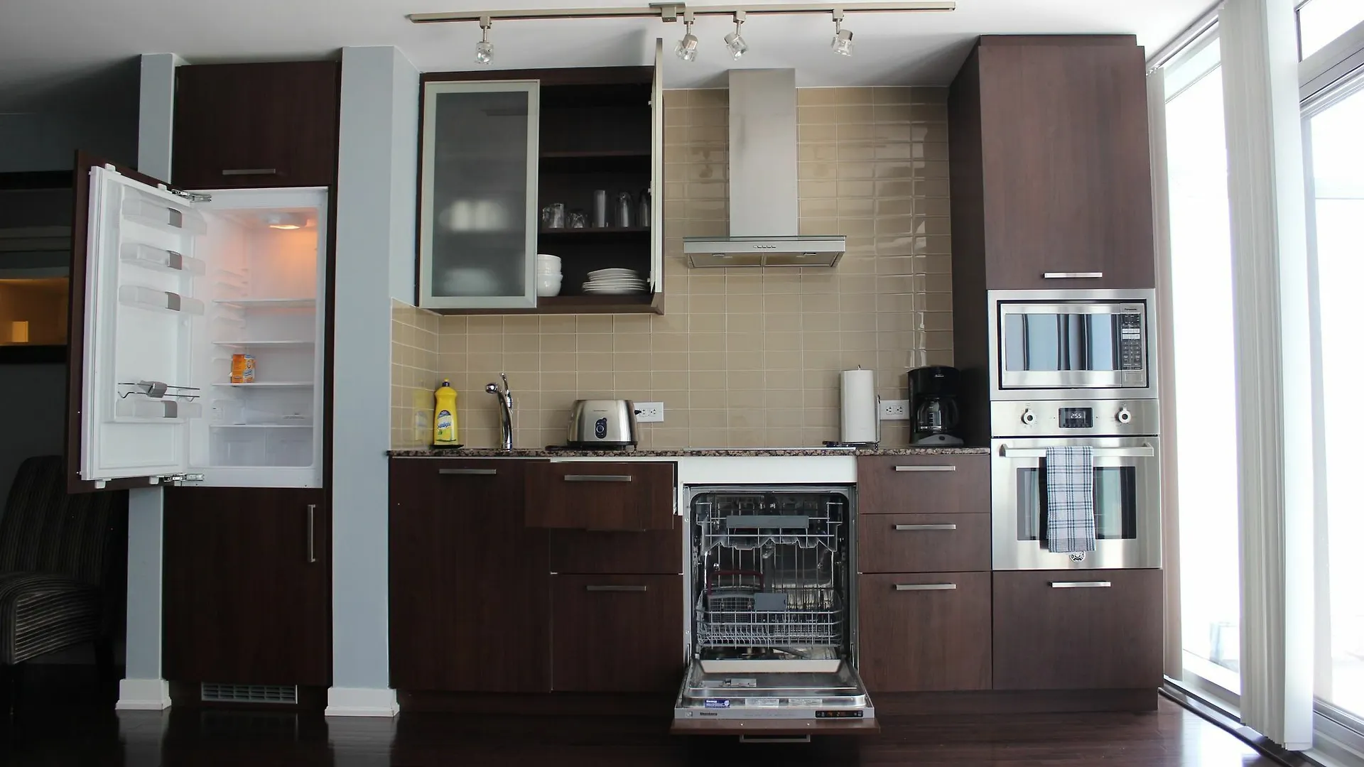 The Corporate Suites - Ice Condos Toronto