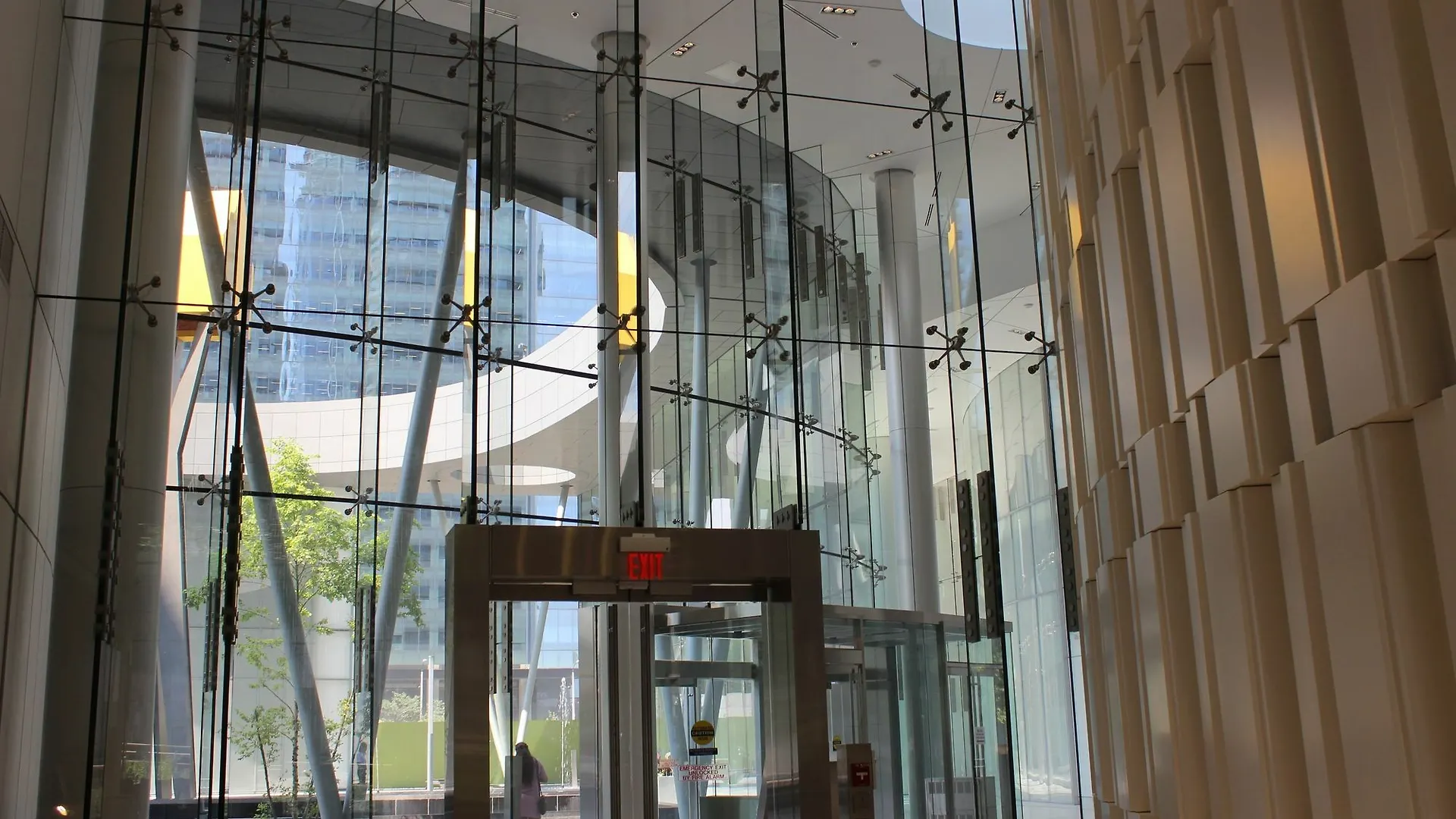 **** Hotel The Corporate Suites - Ice Condos Toronto Canada
