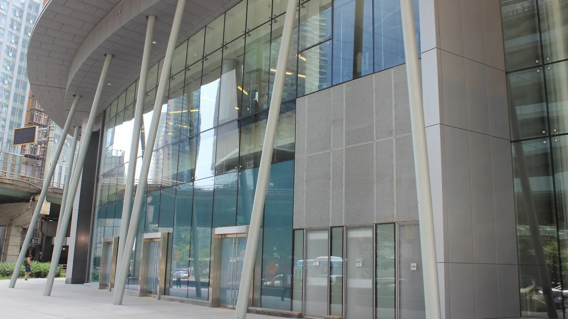 **** Hotel The Corporate Suites - Ice Condos Toronto Canada