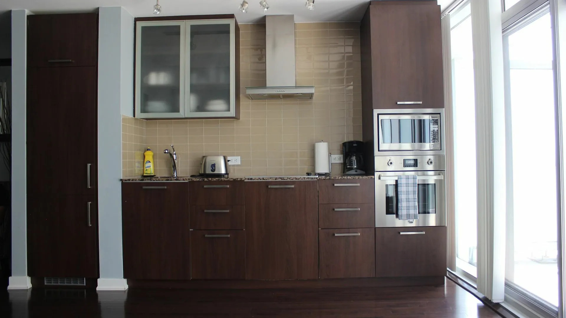 The Corporate Suites - Ice Condos Toronto Canada